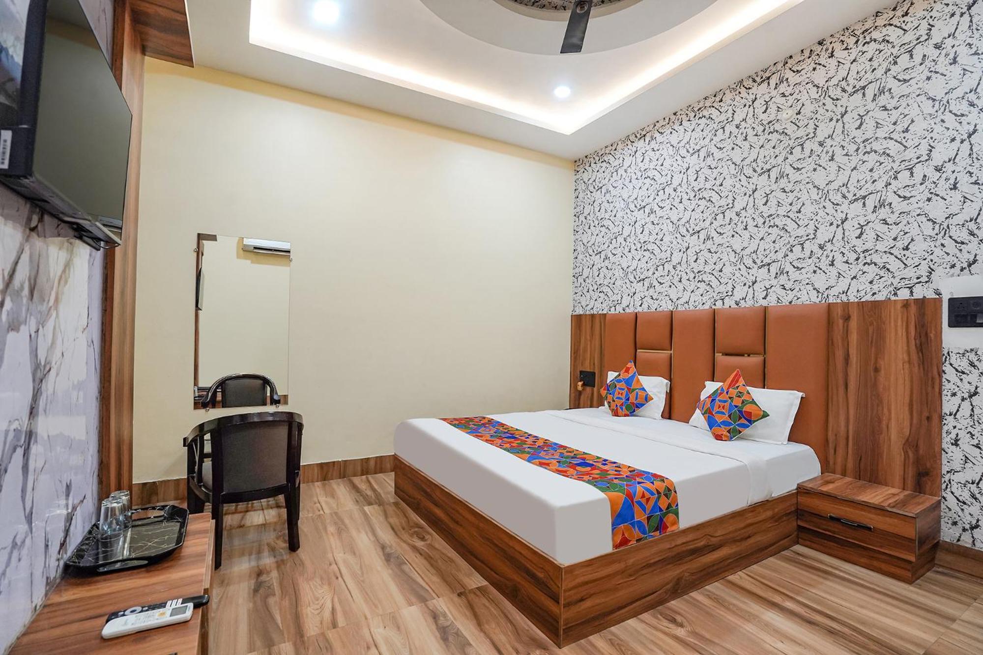 Fabhotel The Vrindavan Inn Extérieur photo