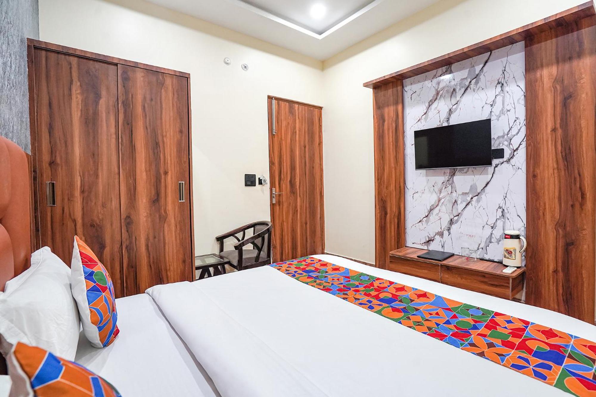 Fabhotel The Vrindavan Inn Extérieur photo